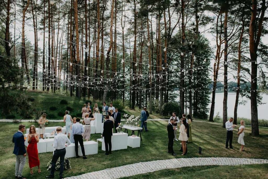 Vieta šventei prie ežero